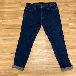 Abercrombie & Fitch Skinny Jeans Size: (32w 30L)